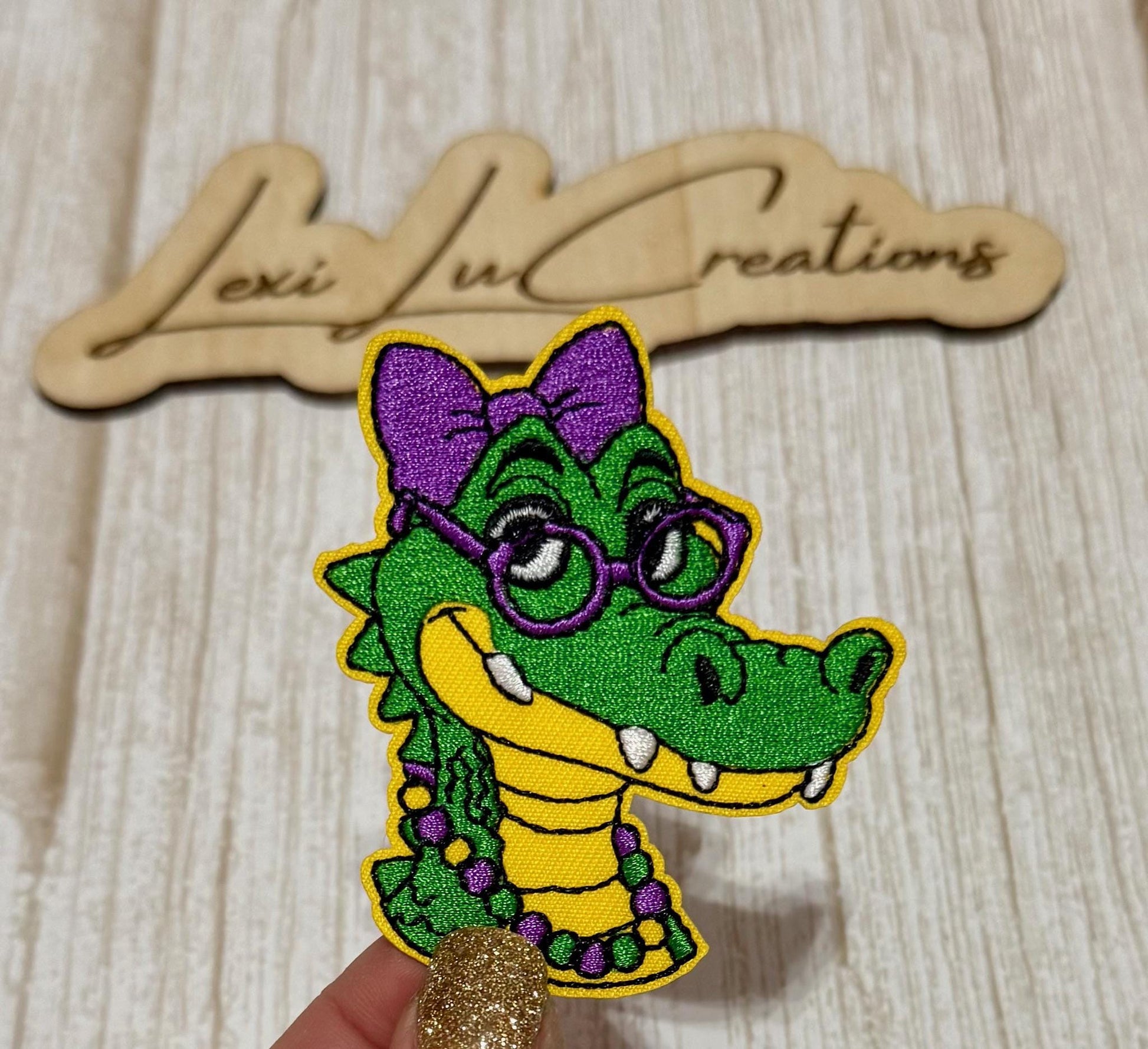 Female Gator Mardi Gras Hat Patch
