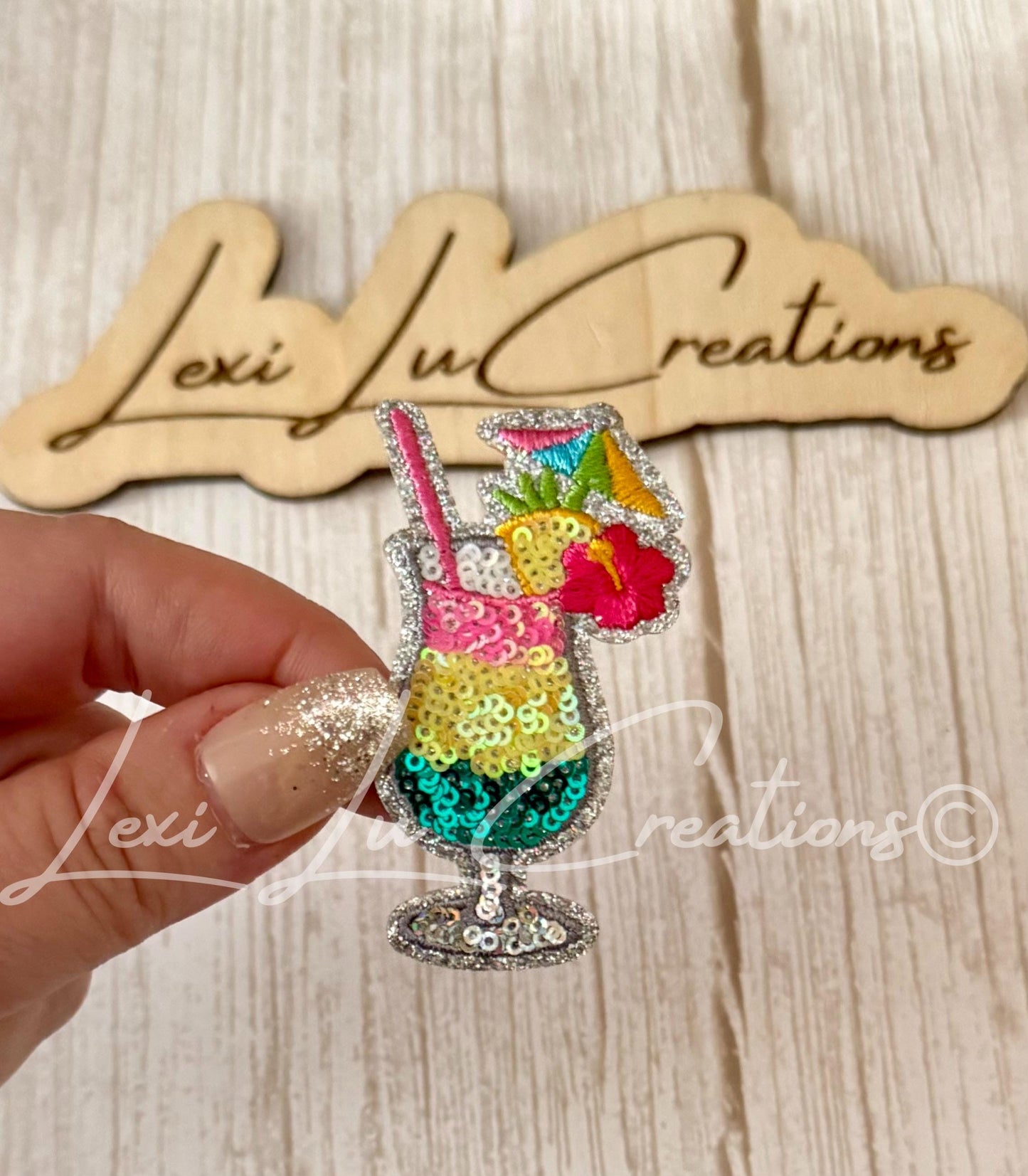 Tropical Drink Sequin Patch | Summer Cocktail | Beach Vacation Patch | Poolside Drink Applique | Iron On Sequin Patch | Tropical Paradise